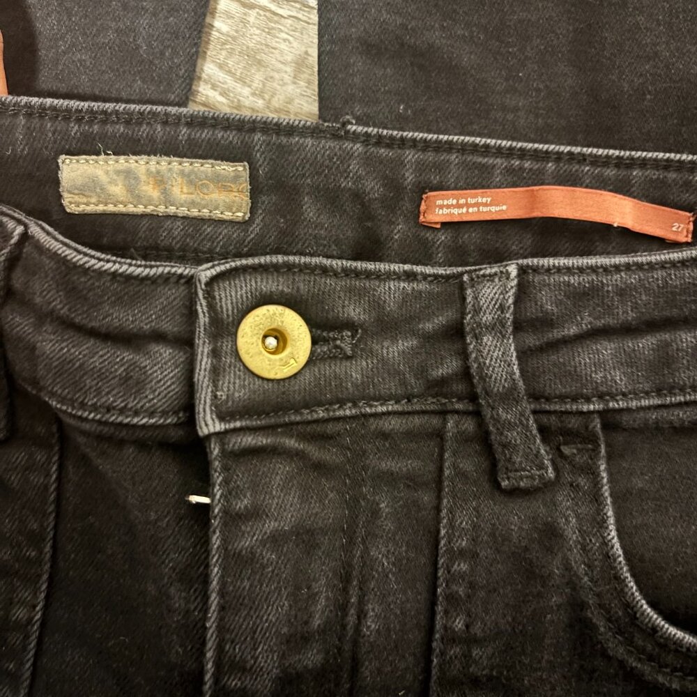 Pilcro The Icon Flare Jeans Size 27 Black Distressed - Picture 5 of 5